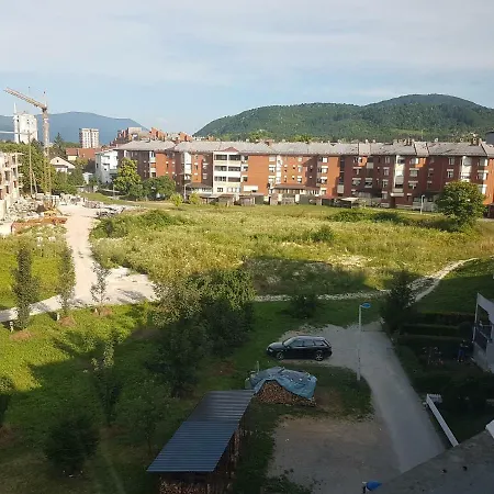 Elmas Apartamento *