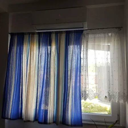 Elmas Apartamento Bihać